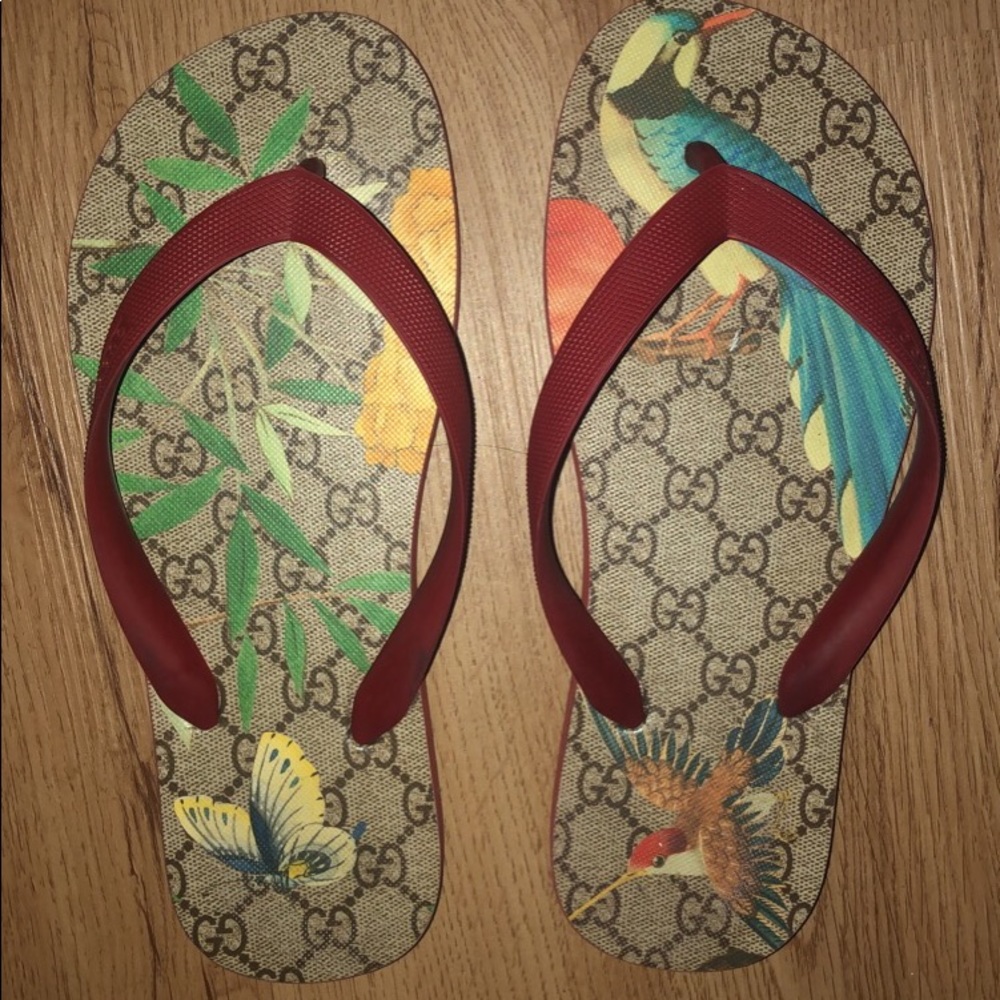 GUCCI Women’s Flip Flop Sandals